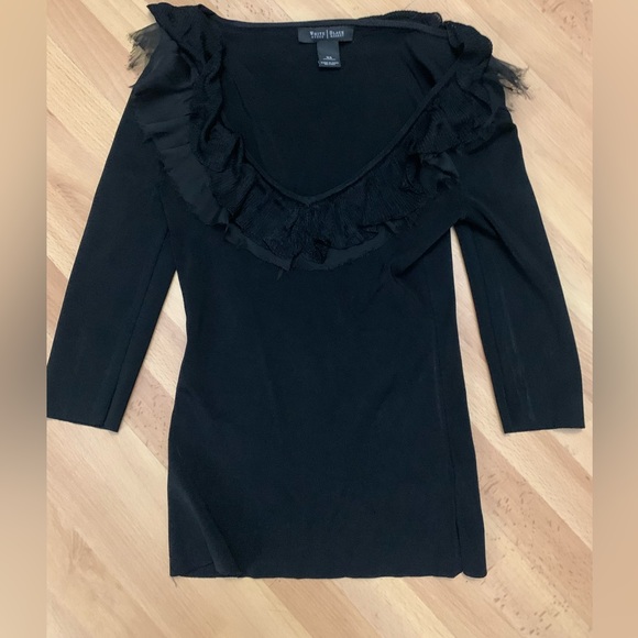 Women’s White House Black Market black top
